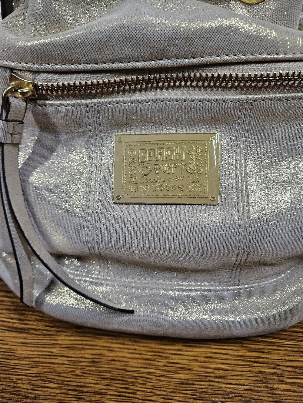 Coach Poppy Gold Shimmer Cinch Bucket Bag - Picture 4 of 16